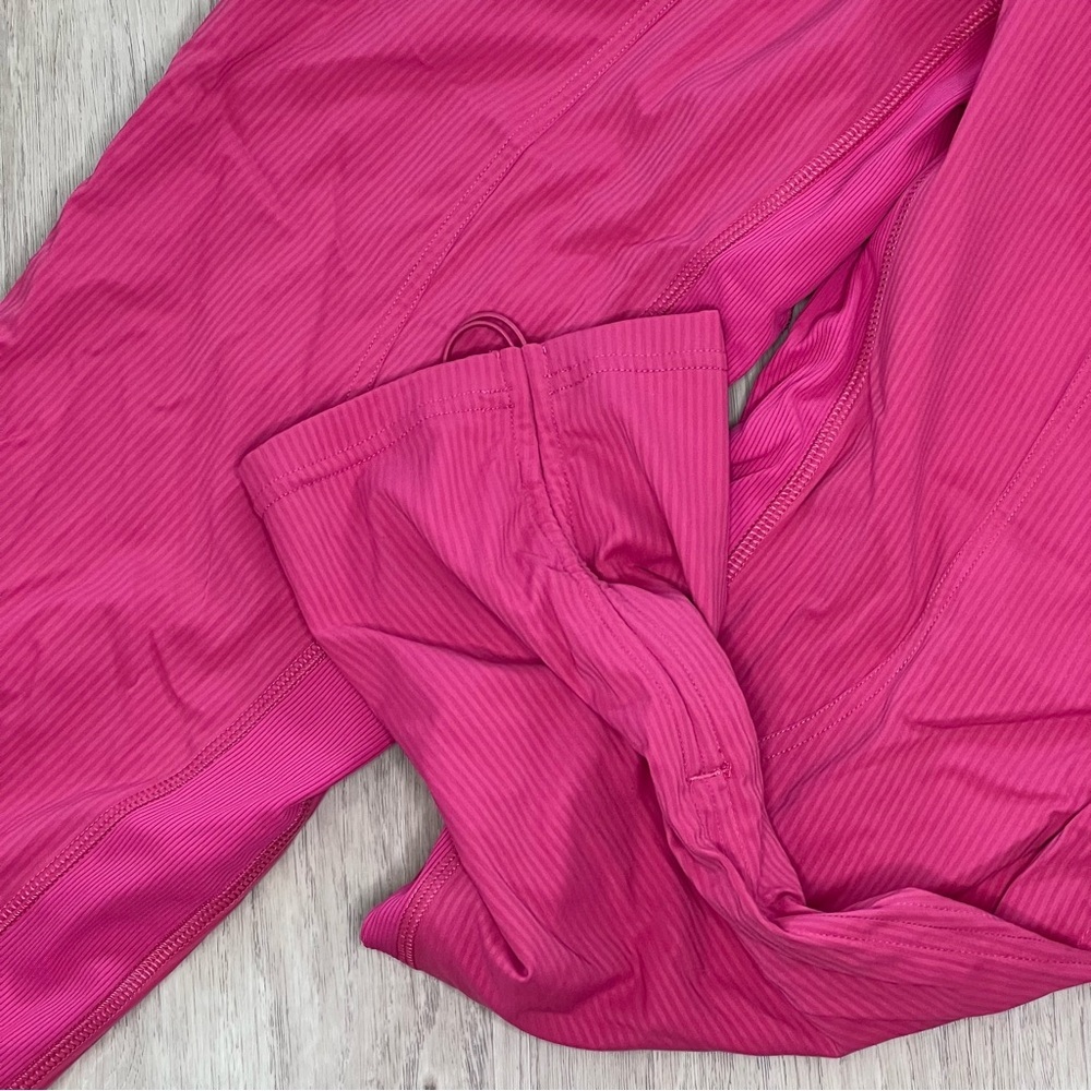 Lululemon Dance Studio Cropped Pants Raspberry Coulis Size 8 - Picture 3 of 5